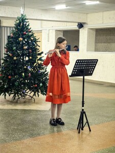 photo_5359335758063406447_y